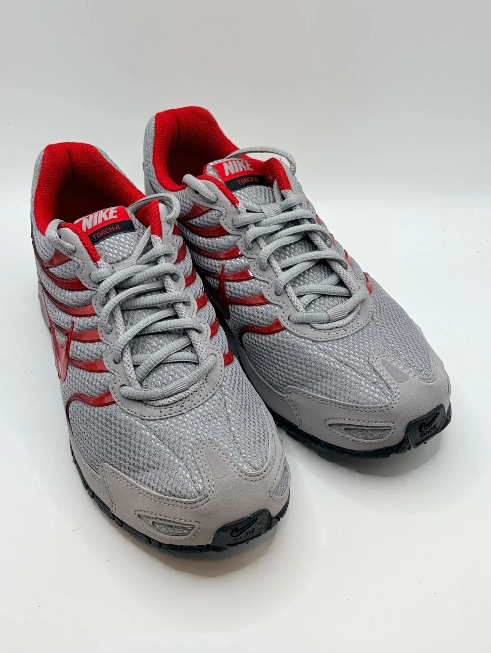 Nike Air Max Torch 4 Running Shoes Size 8 Atmosphere Grey/University Red